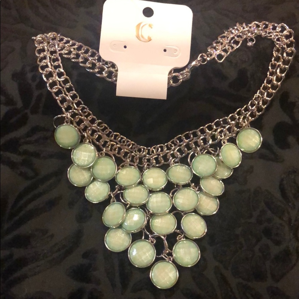 3/$10 Charming Charlie Necklace - Picture 1 of 3